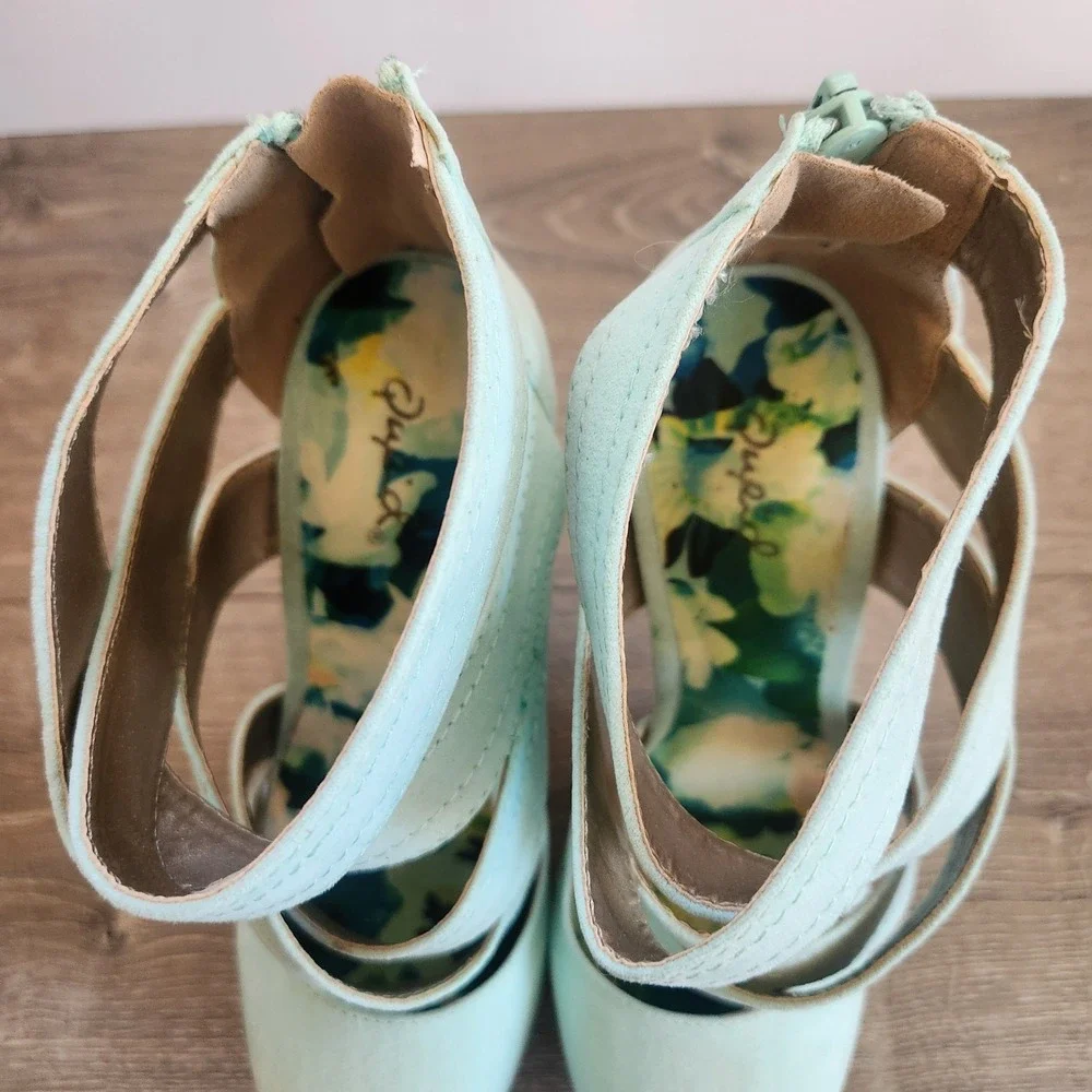 Qupid Strapped Faux Suede Women's Size 7.5 Seafoam Open Toe Stiletto Heel Shoes
